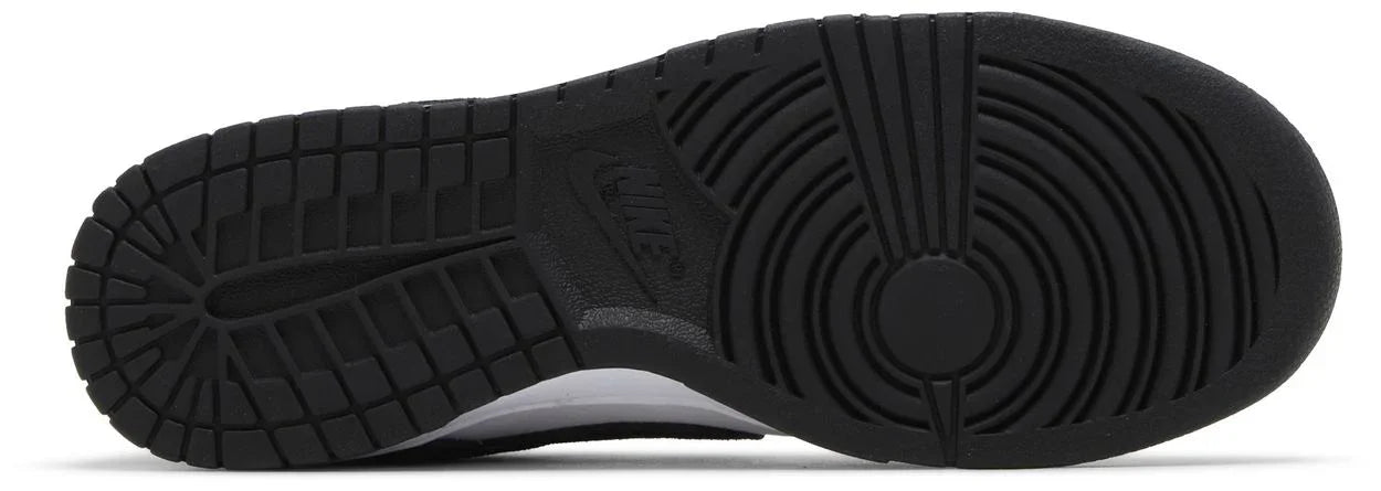 Nike Dunk Low Retro SE Suede Panda-Sole