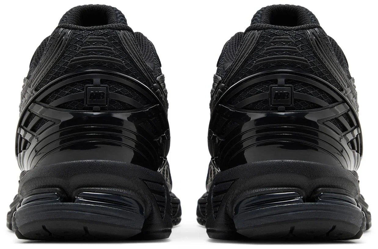 New Balance 1906U Triple Black-Back