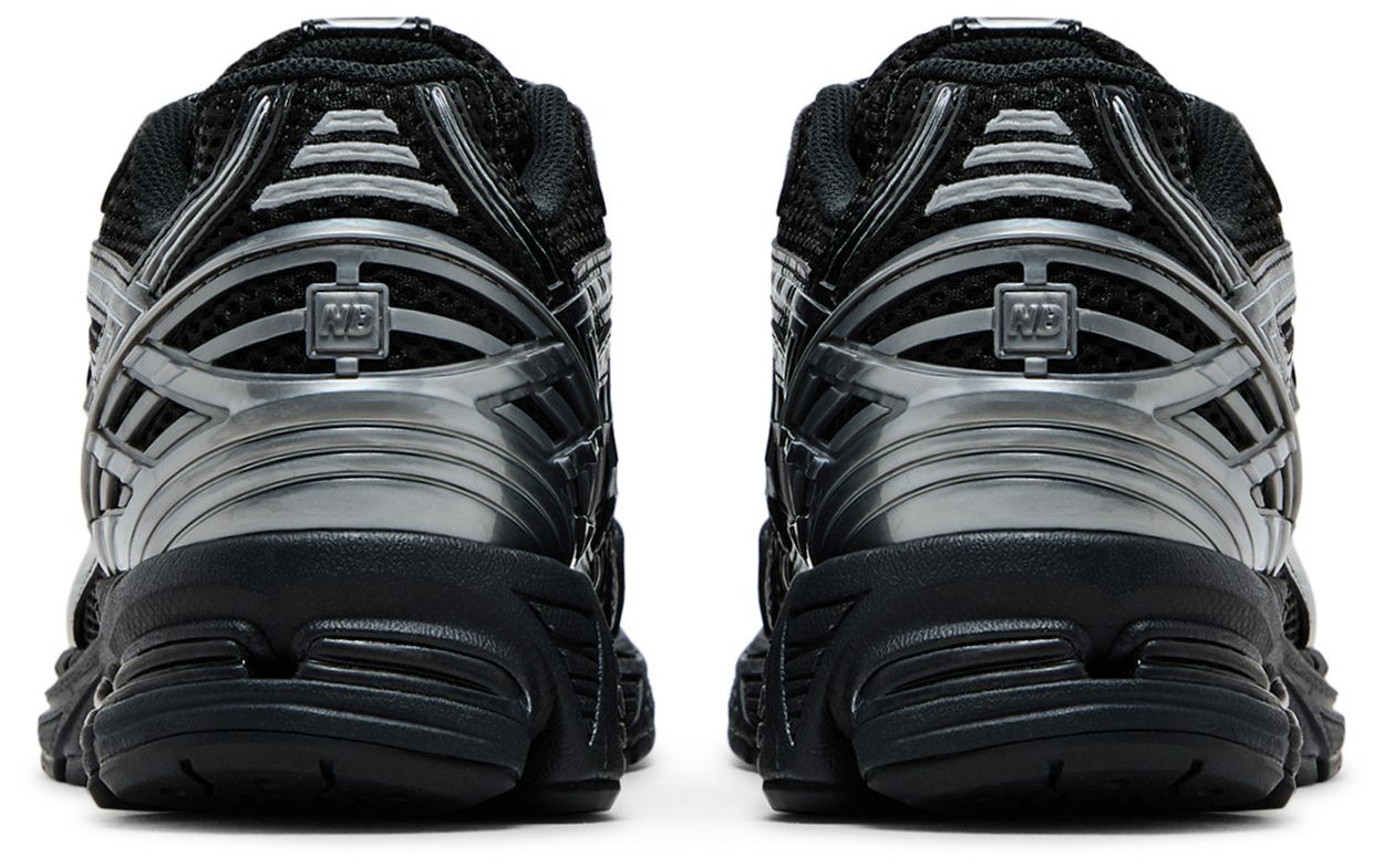 New Balance 1906R Black Silver-Back