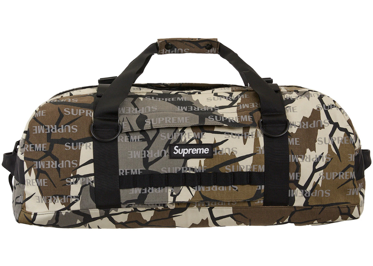 Supreme Large Duffle Bag (FW26) Predator Camo -1