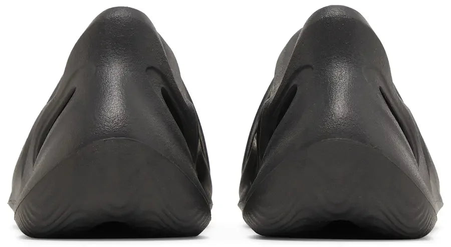 adidas Yeezy Foam RNR noir onyx (TD)