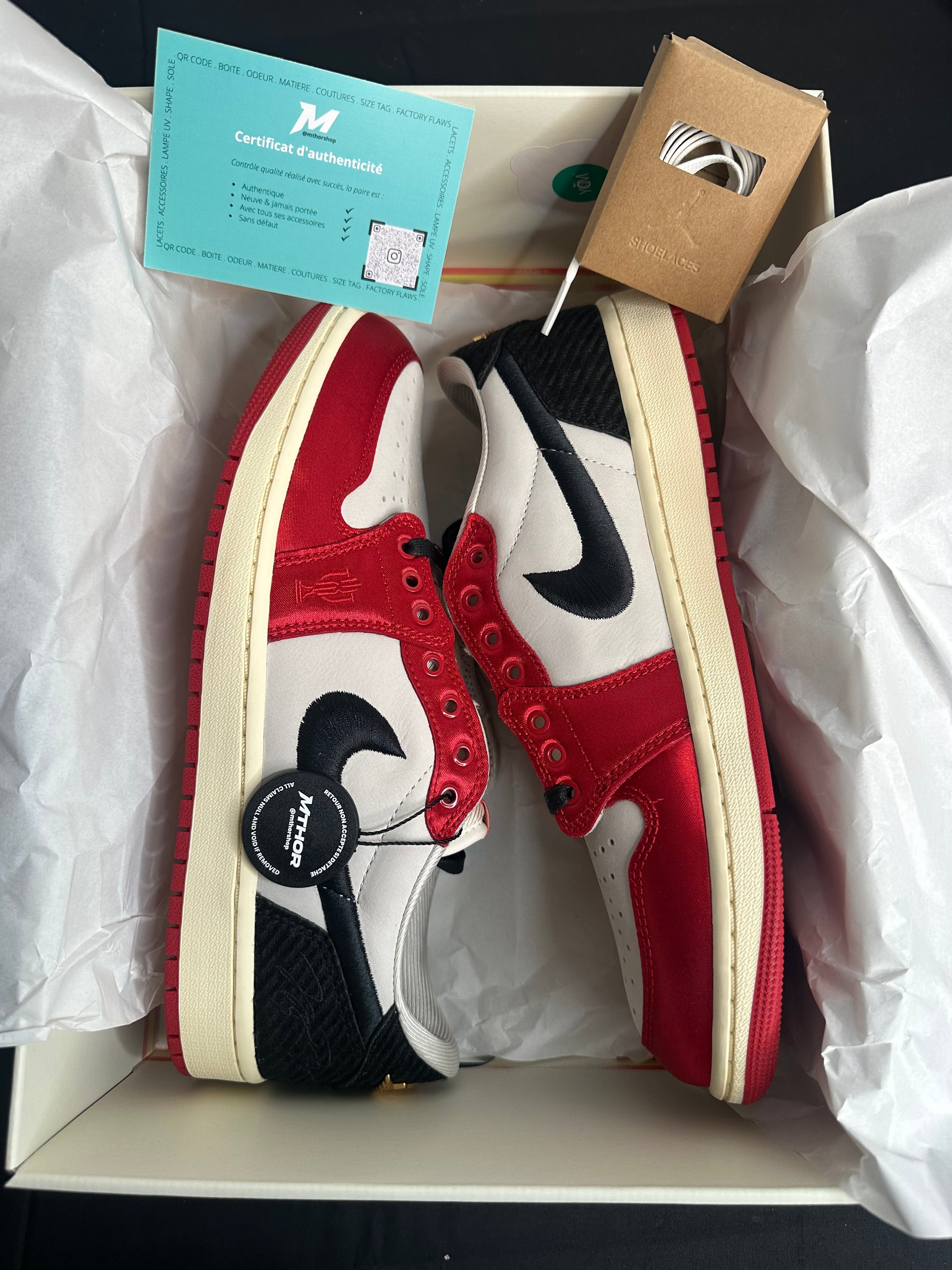 Air Jordan 1 Retro Low OG Trophy Room Look