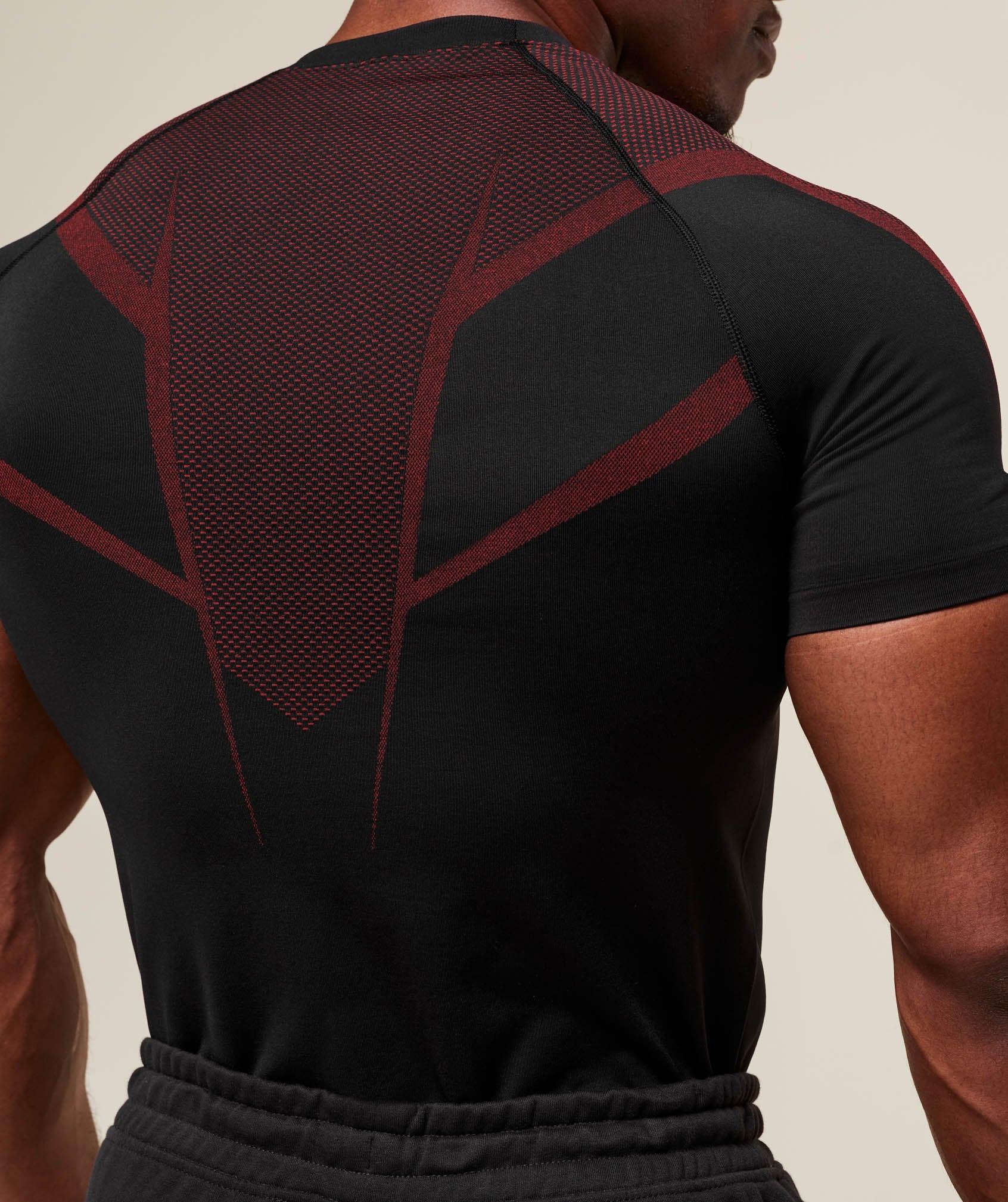 Back Gymshark Onyx 5.0 Seamless T-shirt
Black/Carmine Red