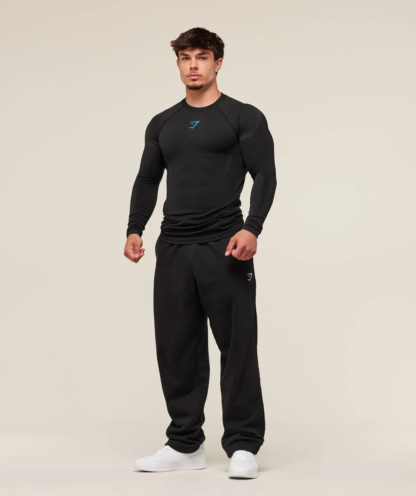 Gymshark Onyx 5.0 Seamless Long Sleeve T-shirt Black/Onyx Grey outfit