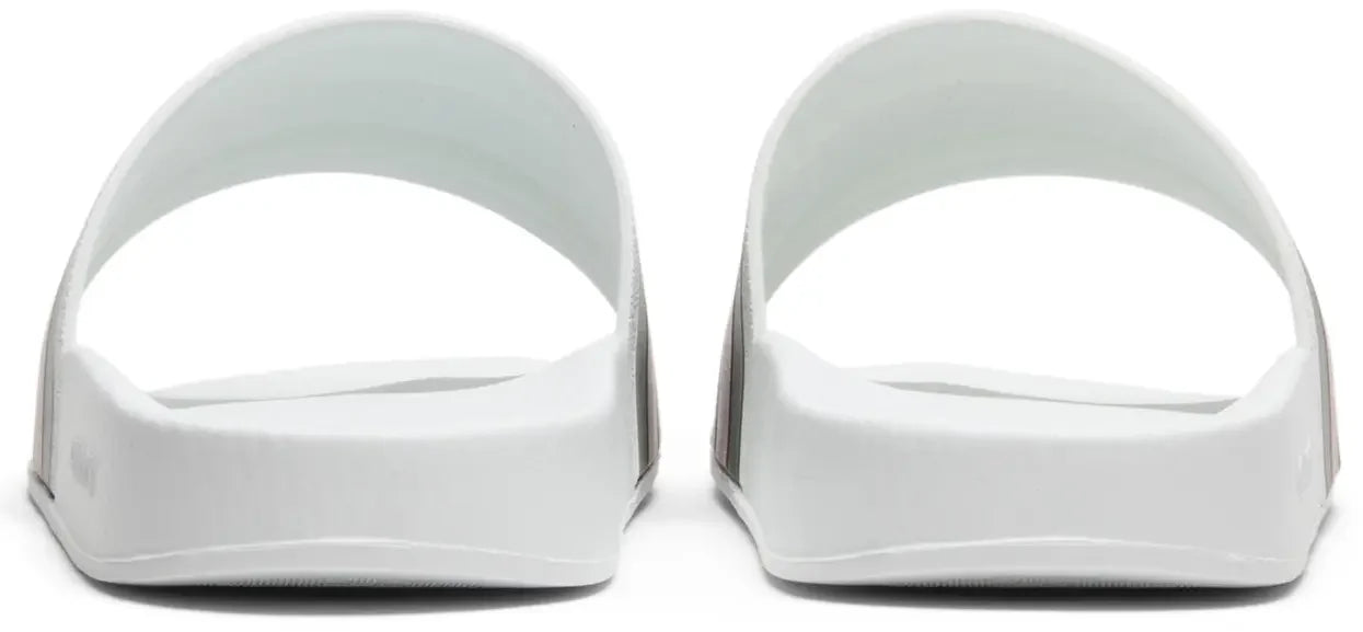 Hell counter Gucci Pursuit Pool Slides White