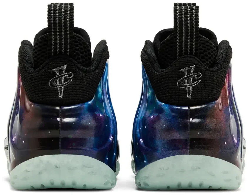 Hell counter Nike Air Foamposite One
Galaxy (2025)