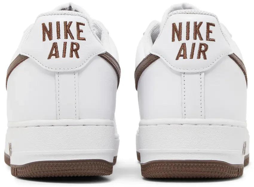 Hell counter Nike Air Force 1 '07 Couleur basse du mois Blanc Chocolat (2022)