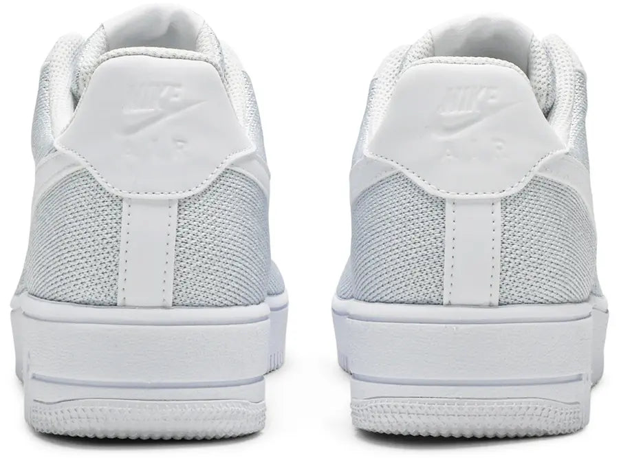 Hell counter Nike Air Force 1 Flyknit 2 White Pure Platinum