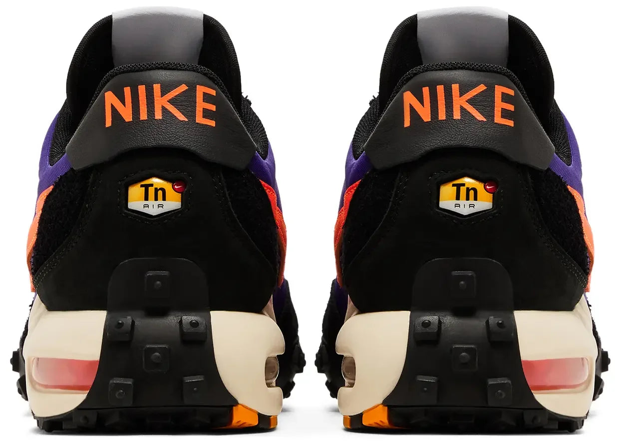 Hell counter Nike Air Max Waffle Racer SP Voltage Purple