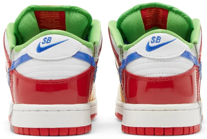 Hell counter Nike SB Dunk Low
Sandy Bodecker