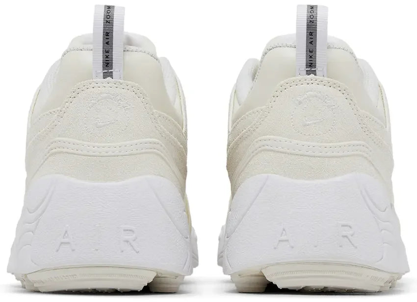 Hell counter Nike Zoom Field Jaxx SP
Travis Scott Sail