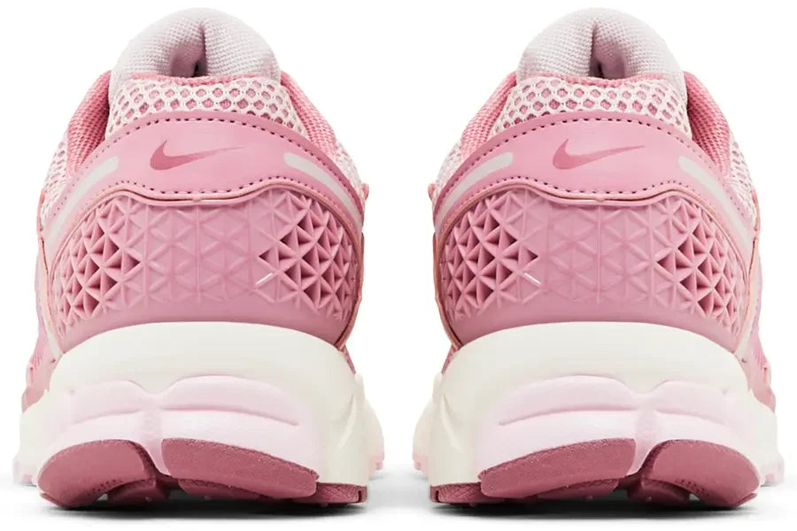 Hell counter Nike Zoom Vomero 5 Elemental Pink (W)