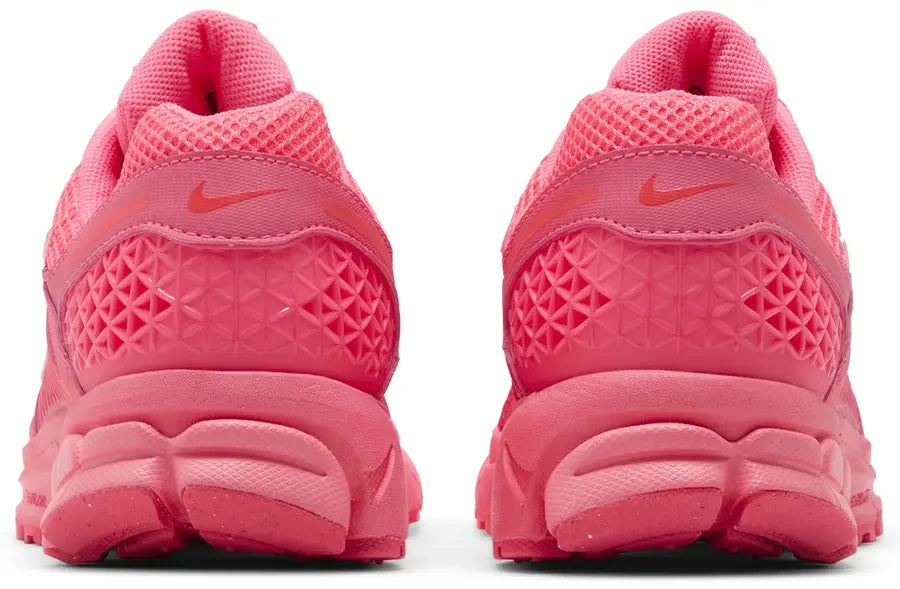 Hell counter Nike Zoom Vomero 5 Hot Punch
