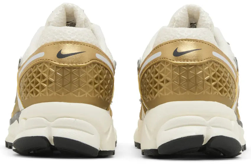 Hell counter Nike Zoom Vomero 5 Metallic Gold (W)