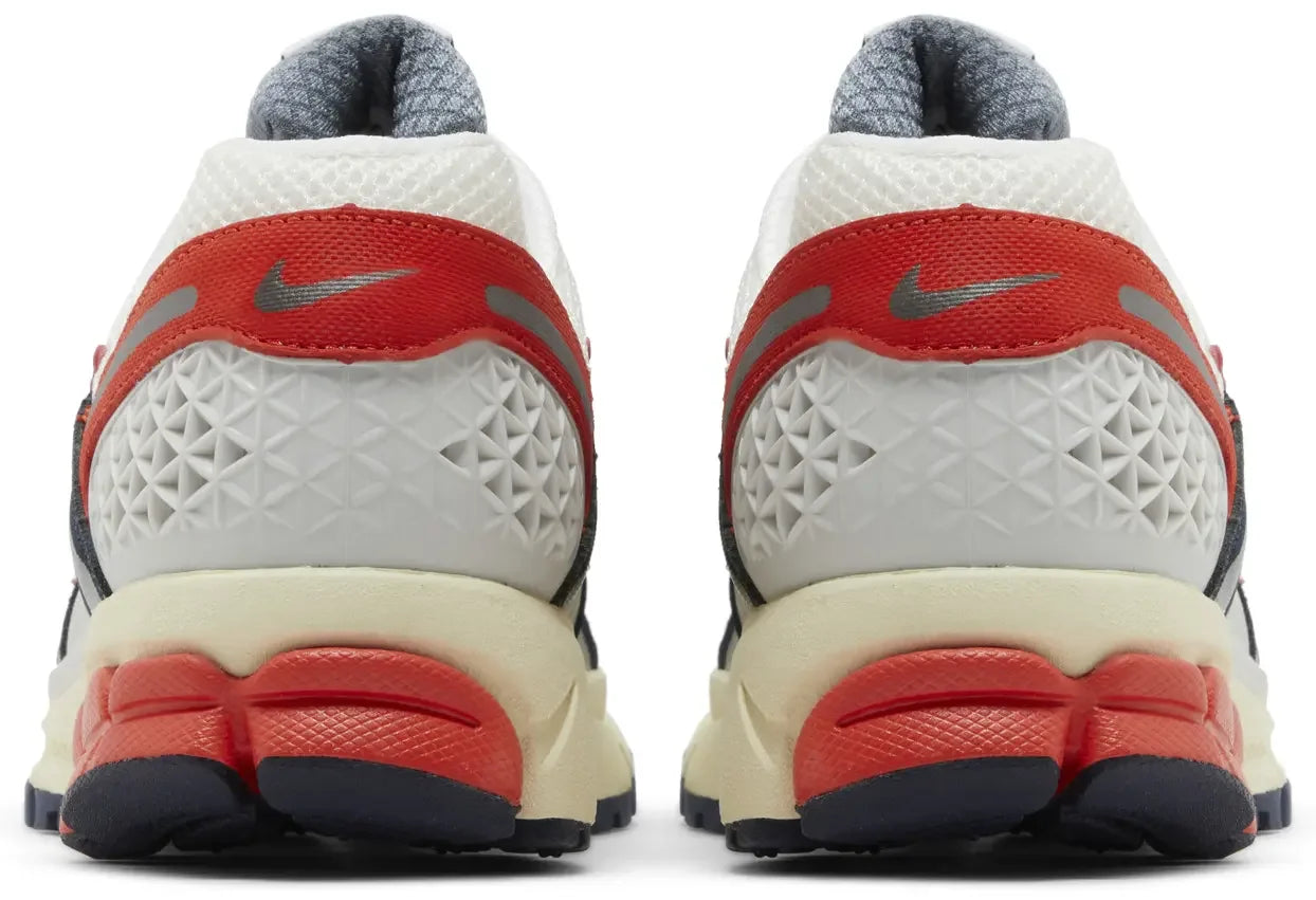 Hell counter Nike Zoom Vomero 5 USA