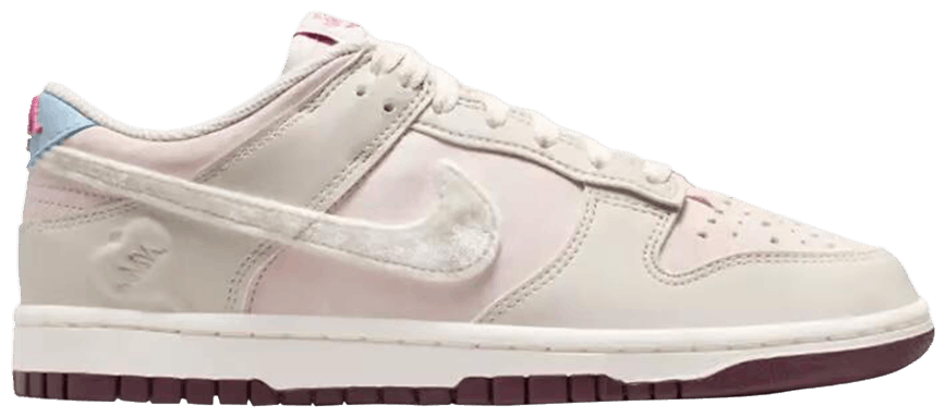 Nike Dunk Low Valentine's Day (2026) (Women's)-1