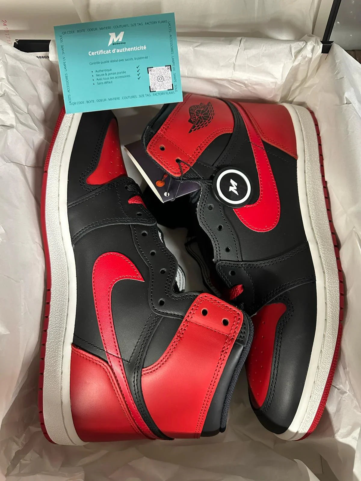 Jordan 1 Retro High '85 OG Bred (2025) wave box and accessories