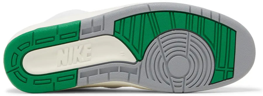 Jordan 2 Retro
Lucky Green