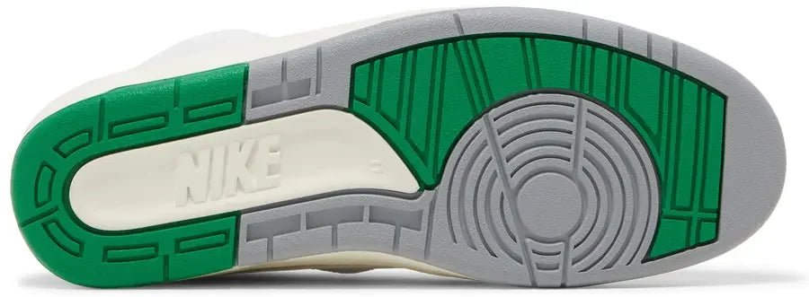 Jordan 2 Retro
Lucky Green