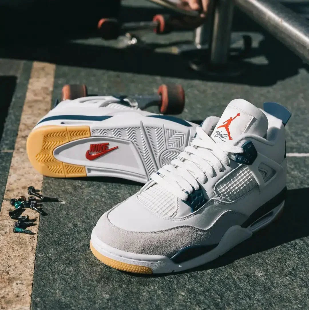 Jordan 4 Retro SB Navy