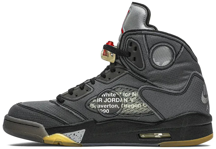Jordan 5 Retro
Off-White Muslin