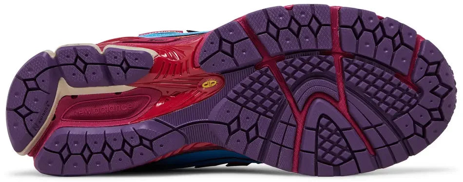 New Balance 1906R Salehe Bembury Heat Be Hot Magma sole