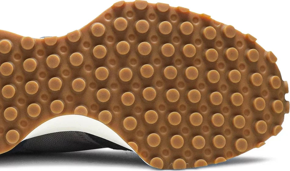 New Balance 327 Grey Navy Black close-up sole