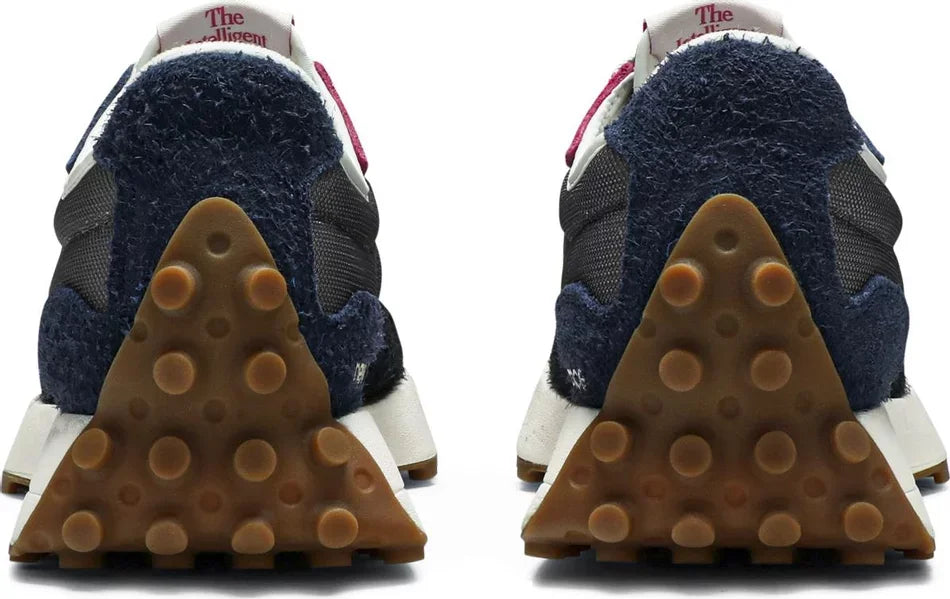 New Balance 327 Grey Navy Black heel counter