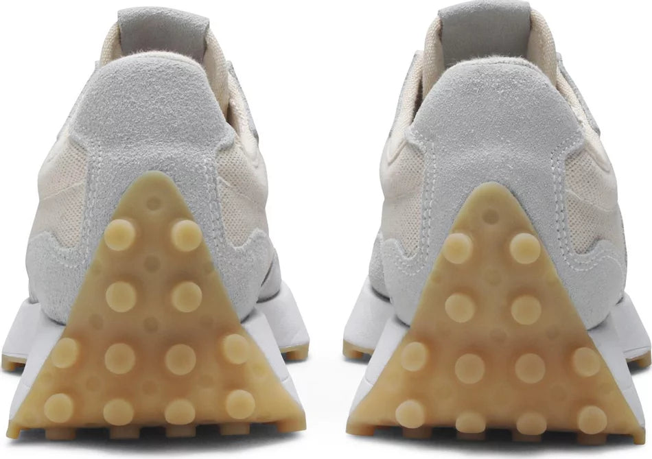 New Balance 327 Light Beige (W) heel counter