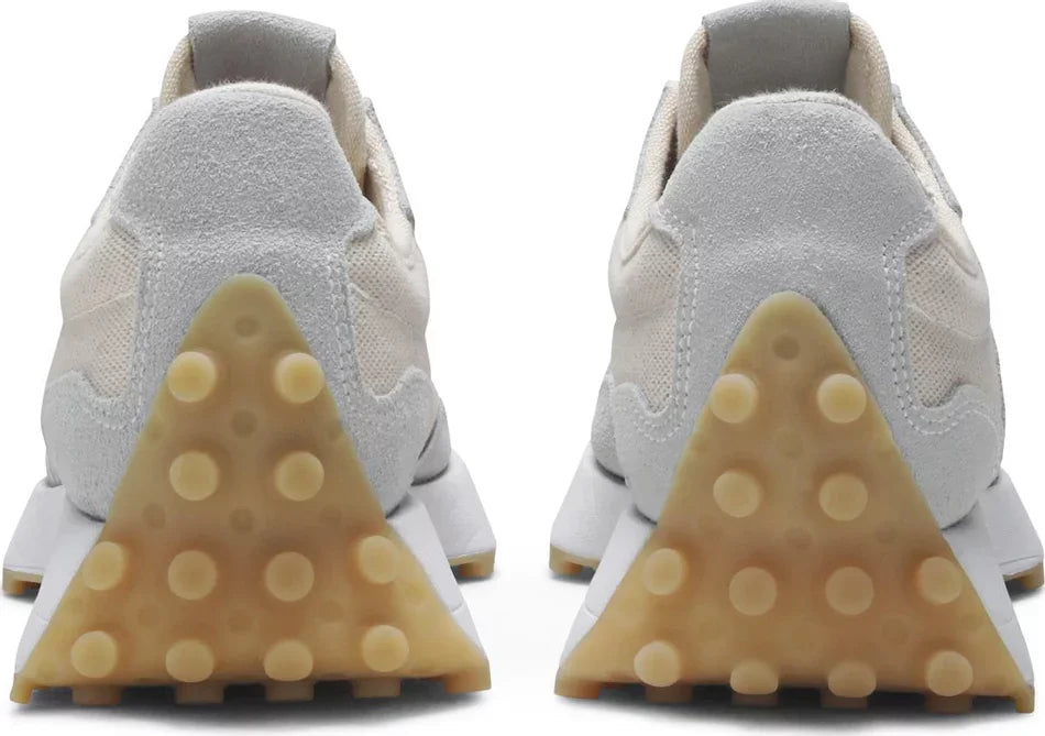 New Balance 327 Light Beige (W) heel counter