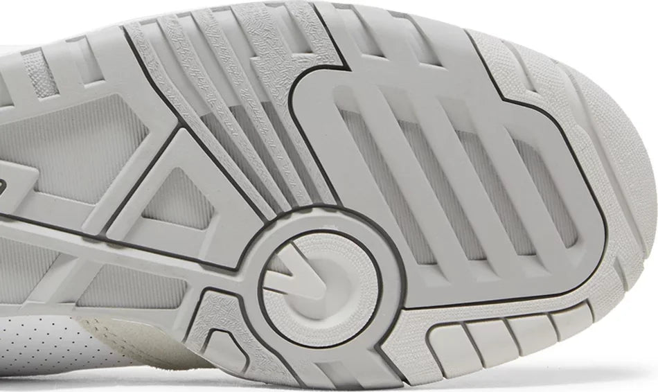 New Balance 550 White Summer Fog close-up sole