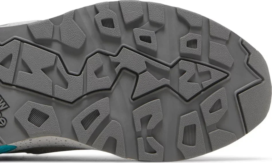 New Balance 580 Palace Lapis Blue close-up_sole