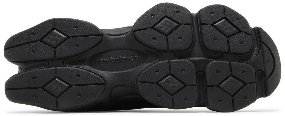 New Balance 9060 Triple Black