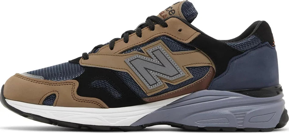 New Balance 920 MiUK Navy Beige Black
