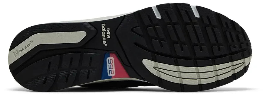 New Balance 992
MiUSA Black Grey