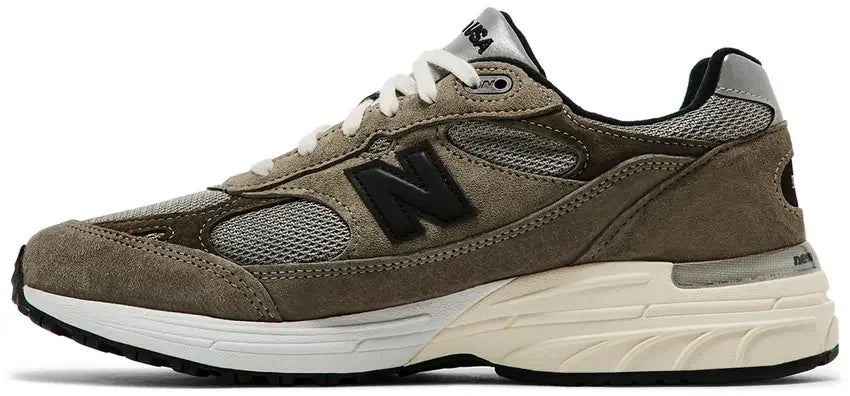 New Balance 993
MiUSA JJJJound Military Urban Grey Angora