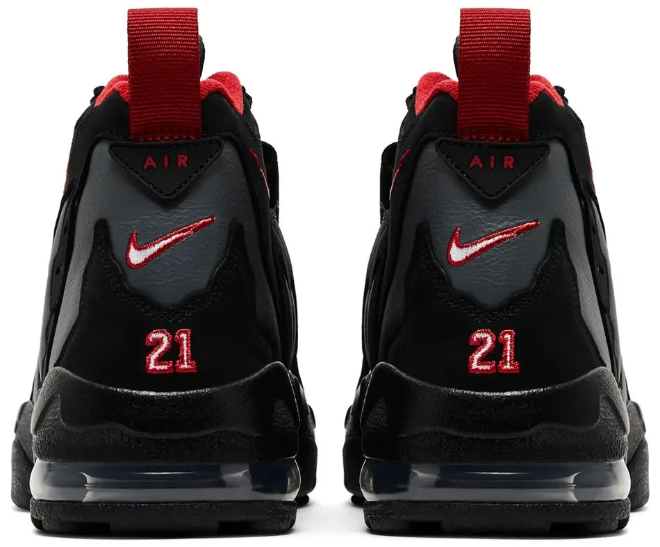 Nike Air DT Max '96 Falcons heel counter