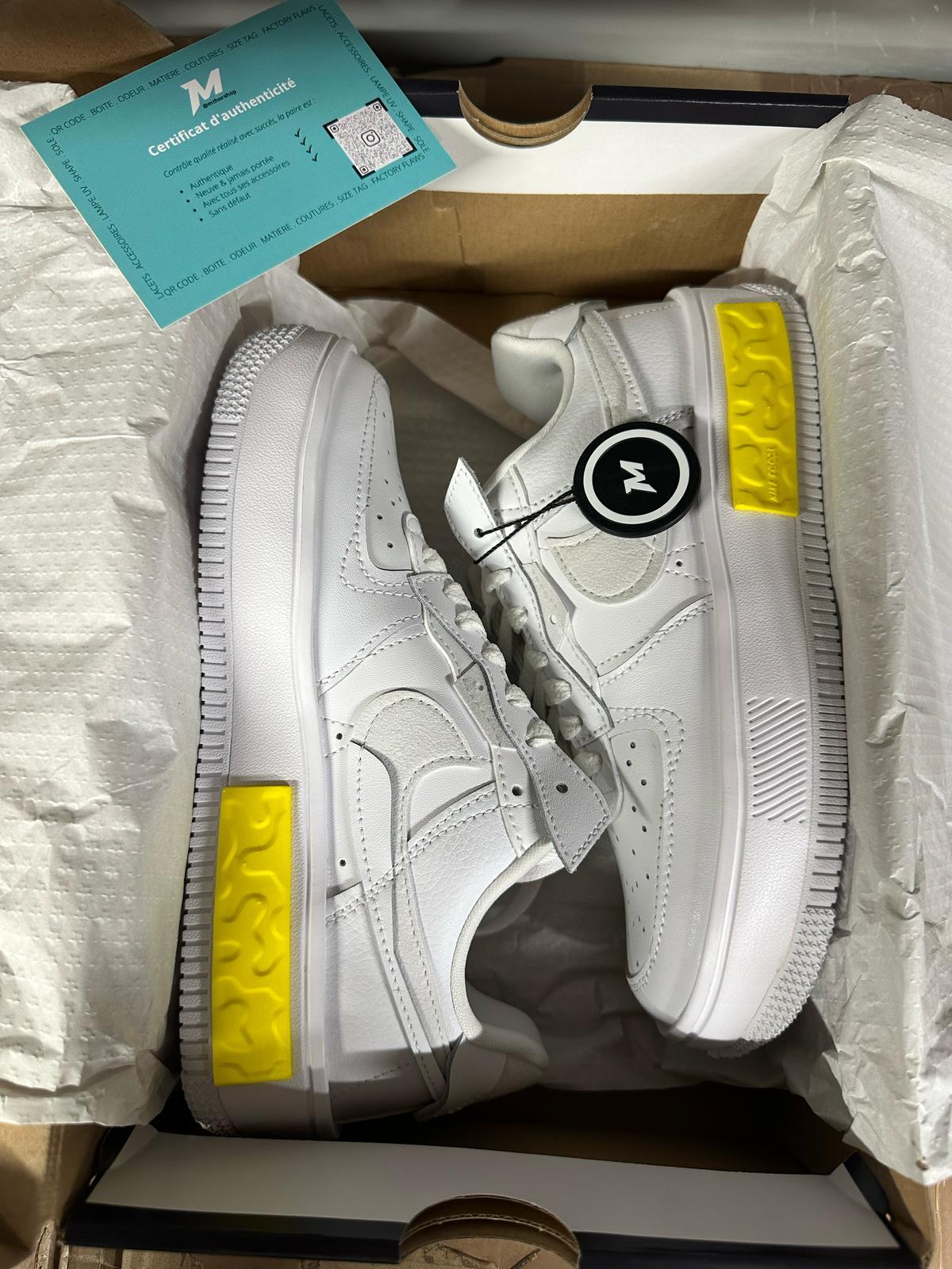 Nike Air Force 1 Low Fontanka White Yellow wave box and accessories