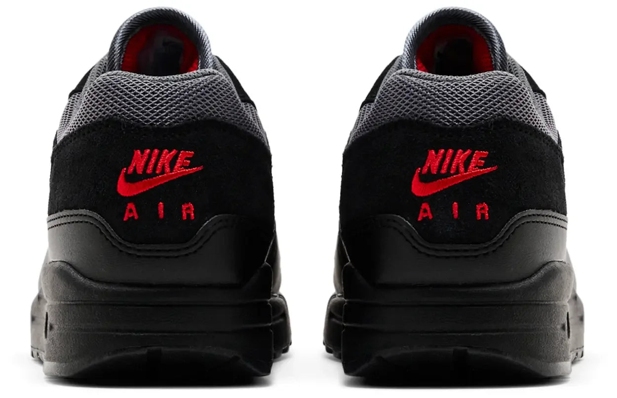 Nike Air Max 1 Essential Vamps Back