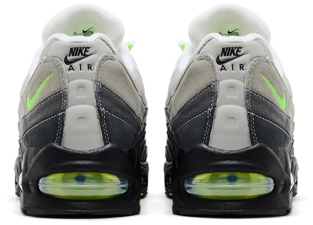 Paire de Nike Air Max 95 OG Big Bubble Neon