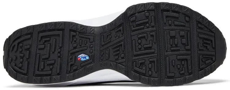 Nike_Air_Max_SunderSP_Comme_des_Garcons_Homme_Plus_White_Black-sole