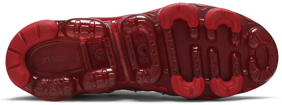 Nike Air VaporMax Plus Triple Red sole