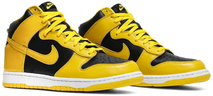 Nike Dunk High Iowa (2020) pair