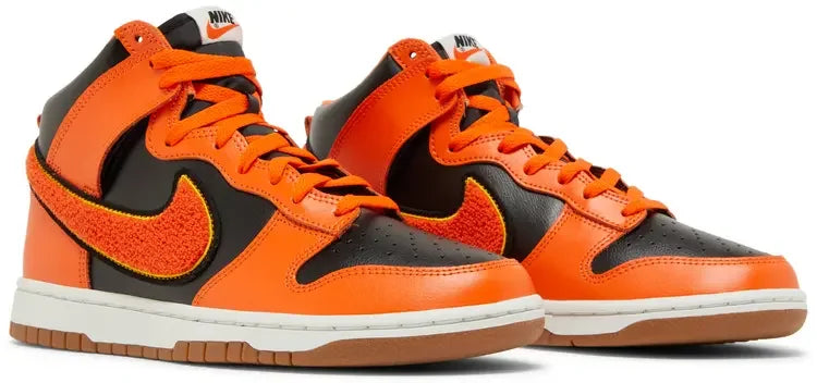 Nike Dunk High Retro Chenille Swoosh Safety Orange-pair