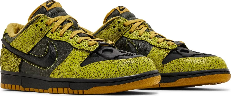 Nike Dunk Low QS Halloween Skull pair