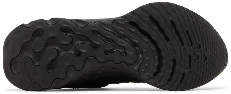 Nike React Infinity Run Flyknit 3
Triple Black