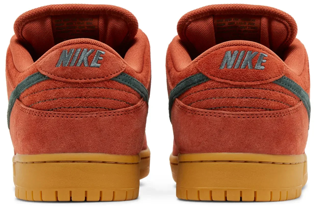 Nike SB Dunk Low
Burnt Sunrise