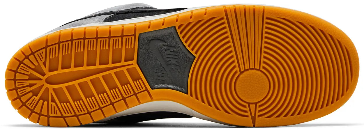 Nike SB Dunk Low Dark Smoke Grey Sole