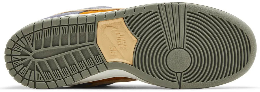 Nike SB Dunk Low Light Carbon Monarch