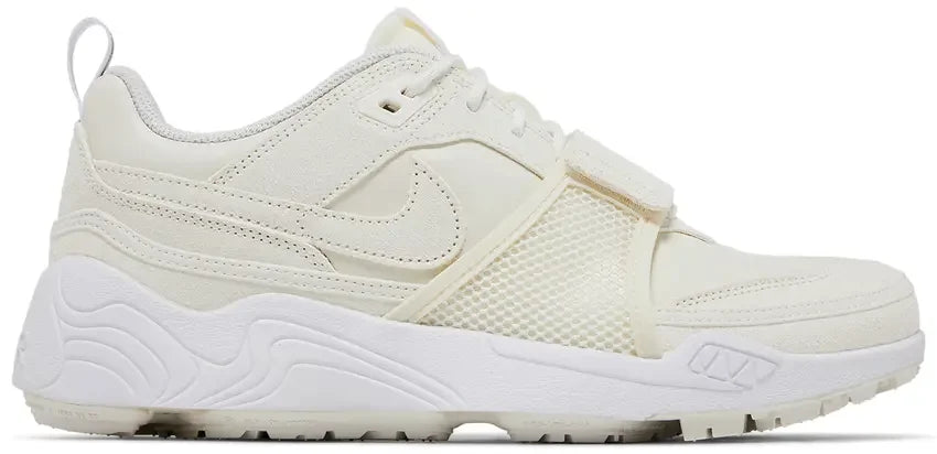 Nike Zoom Field Jaxx SP
Travis Scott Sail